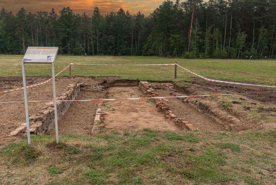 Polonia - Treblinka 35 - Treblinka ll - Campo de Exterminio.jpg